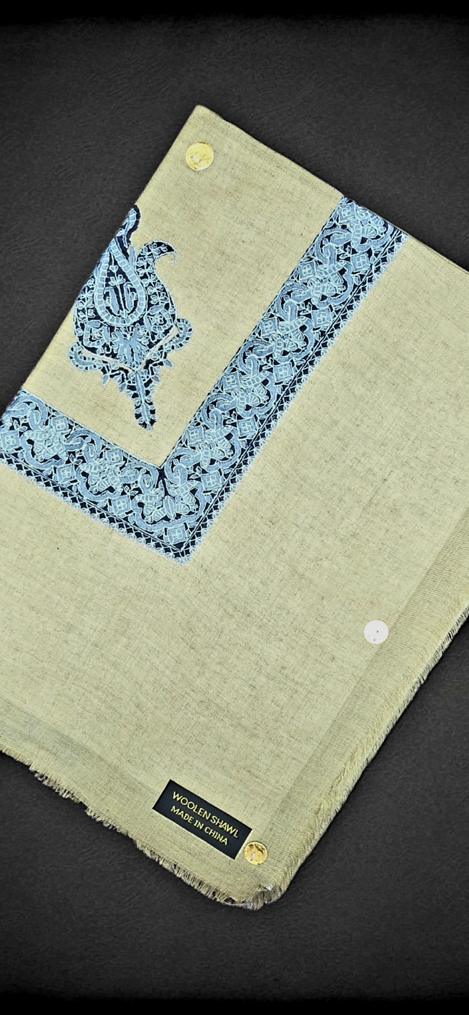 Yemeni style shawl